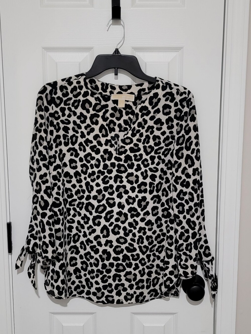 Michael Kohrs Women's Black and White Leopard Print 3/4 Sleeve Top (Sz M)